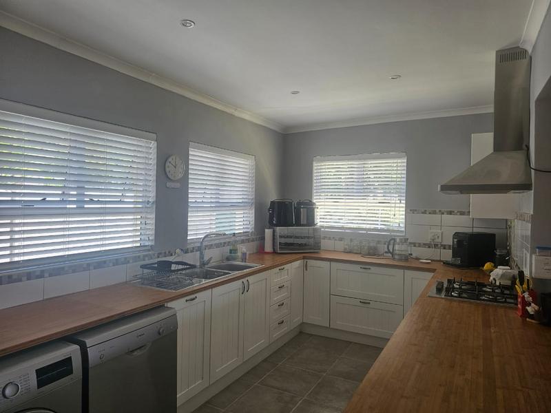 3 Bedroom Property for Sale in Kleinmond Western Cape